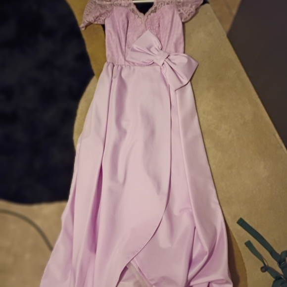 Dresses & Skirts - Elegant Pink Kids Dress with Bow